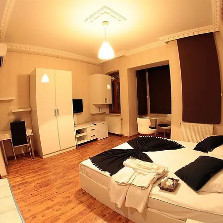 Aparthotel Fullhouse