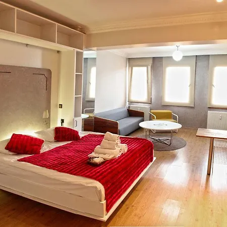 Fullhouse Aparthotel Istanbul
