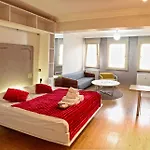 Fullhouse Aparthotel Istanbul