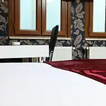 Fullhouse Aparthotel 3*