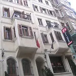 Fullhouse Aparthotel Istanbul