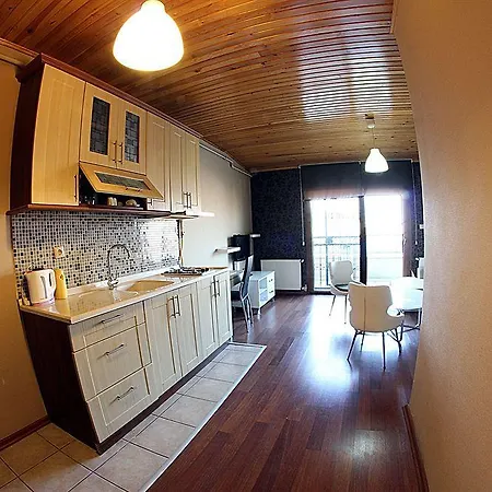 Hotel apartamentowy Fullhouse 3*