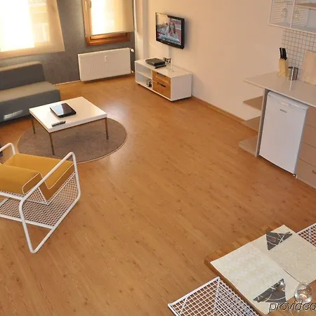 Hotel apartamentowy Fullhouse